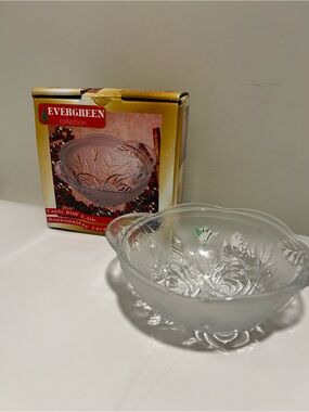 Vintage Evergreen Christmas Candy Bowl Rose Detail